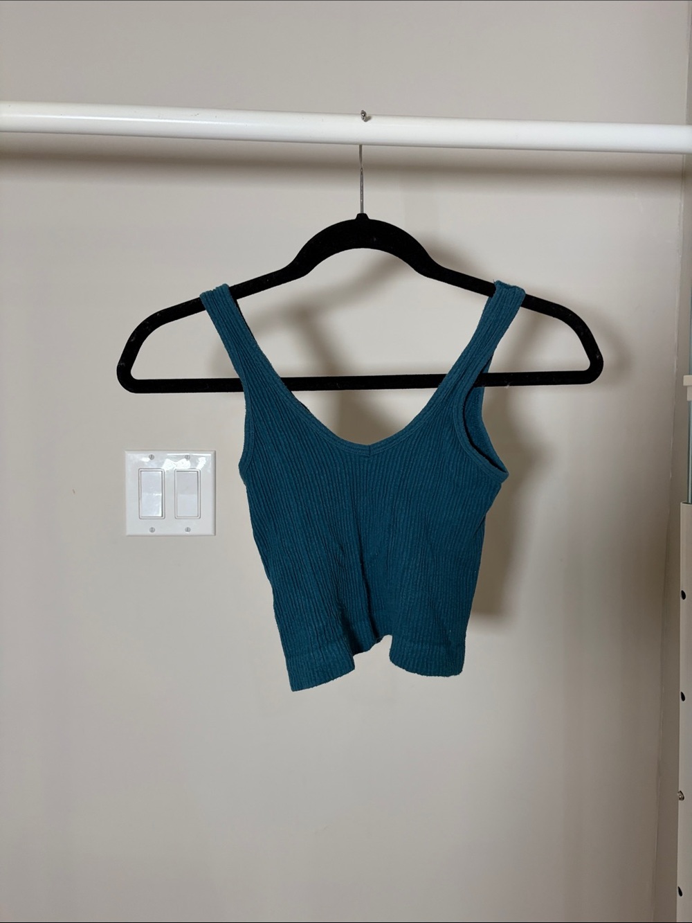 Urban Outfitters Ribbed Teal V-Neck Cropped Tank Top